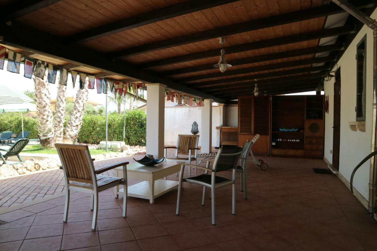 Aurelio Rapillo Hotel Latina Buitenkant foto